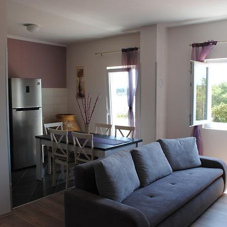 Ante Carov Apartment Verunic Ngoại thất bức ảnh