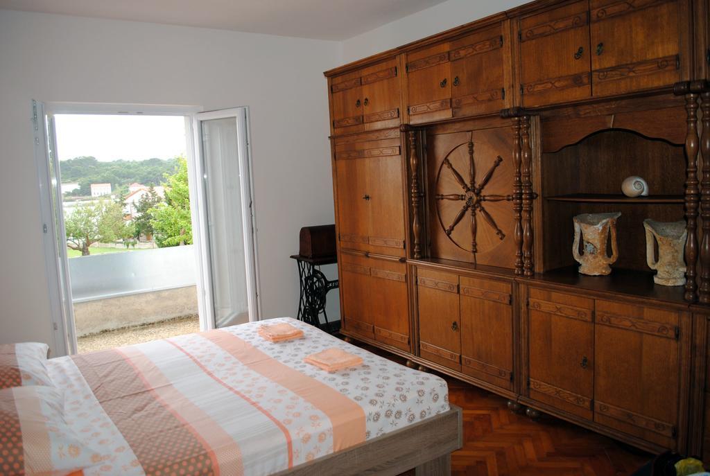 Ante Carov Apartment Verunic Ngoại thất bức ảnh
